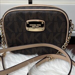 Michael Kors Jet Set Monogram Dark Brown Crossbody Bag with G/Hardware Pre-Loved